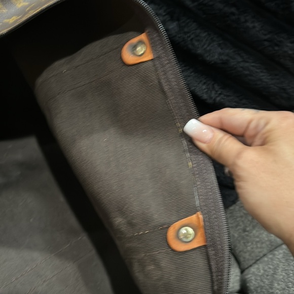 VINTAGE LOUIS VUITTON  Keepall Bandouliere 60 - Picture 10 of 15